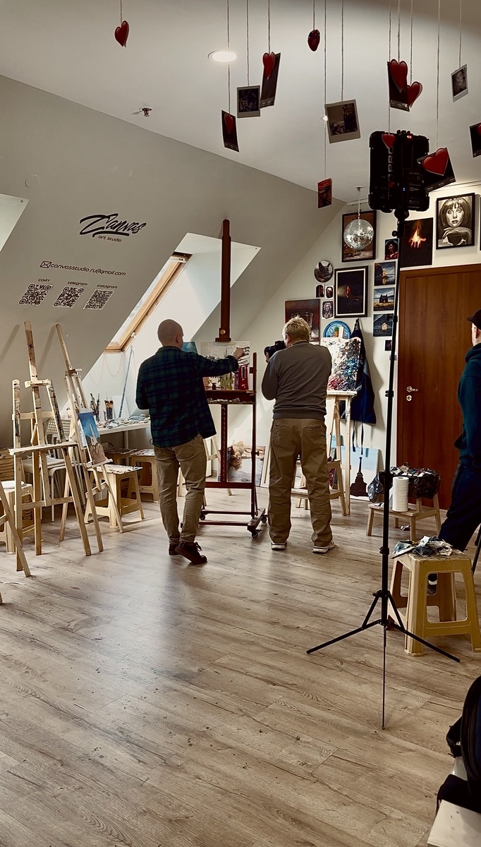 Олег Зеликов для программы Доброе утро на Первом канале.