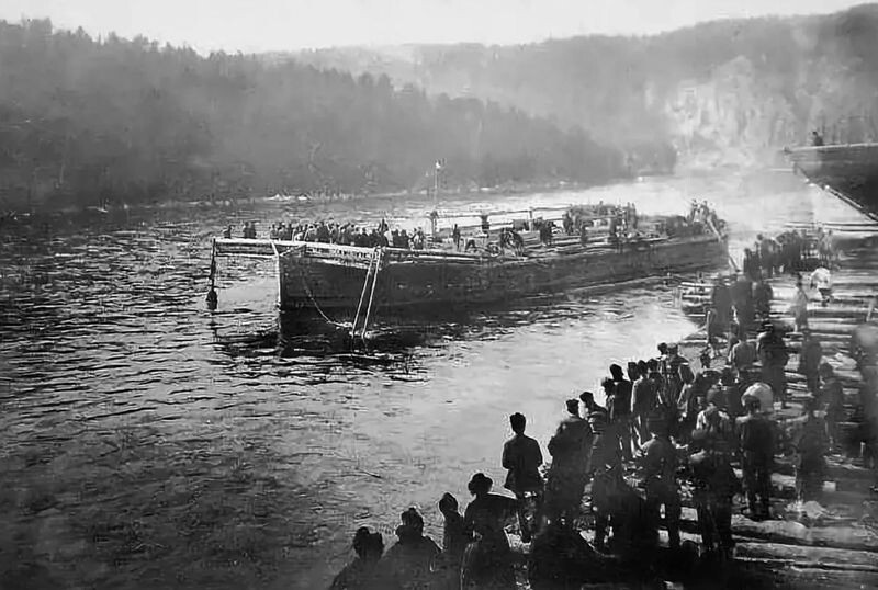 Барка Демидовых на Чусовой