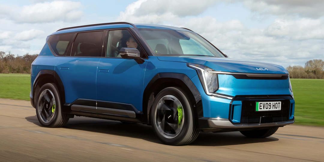 Kia EV9 GT на 501 л.с. оказался слишком быстрым для семейного SUV