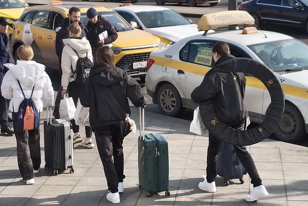    Условия рынка таковы, что такси может стать роскошью для большинства жителей страны. / Александр Корольков