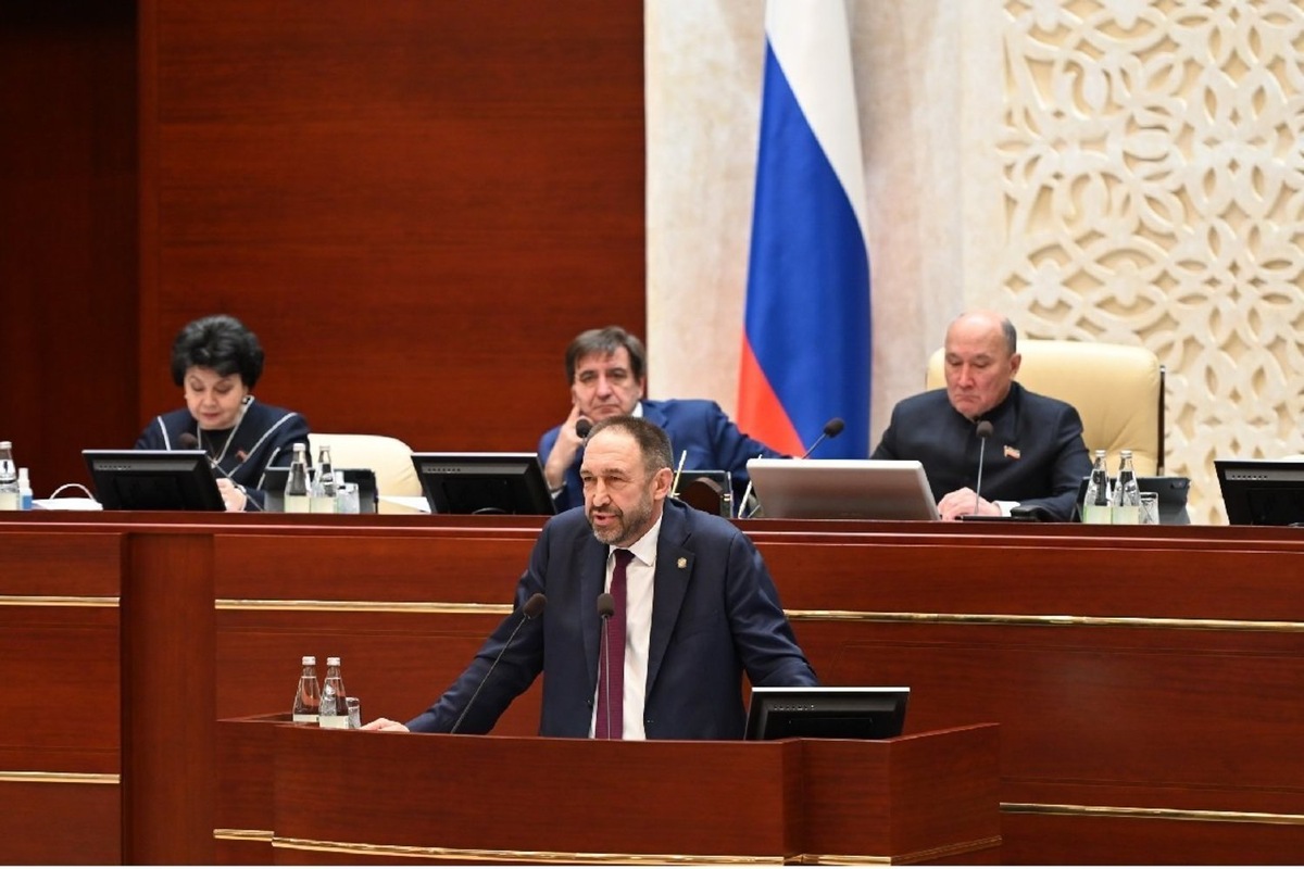    В отчете Госсовету республики об итогах деятельности правительства РТ в минувшем году премьер-министром Татарстана Алексеем Песошиным были отмечены и значительные экономические достижения региона, и тревожные тенденции. взято с сайта Госсовета РТ
