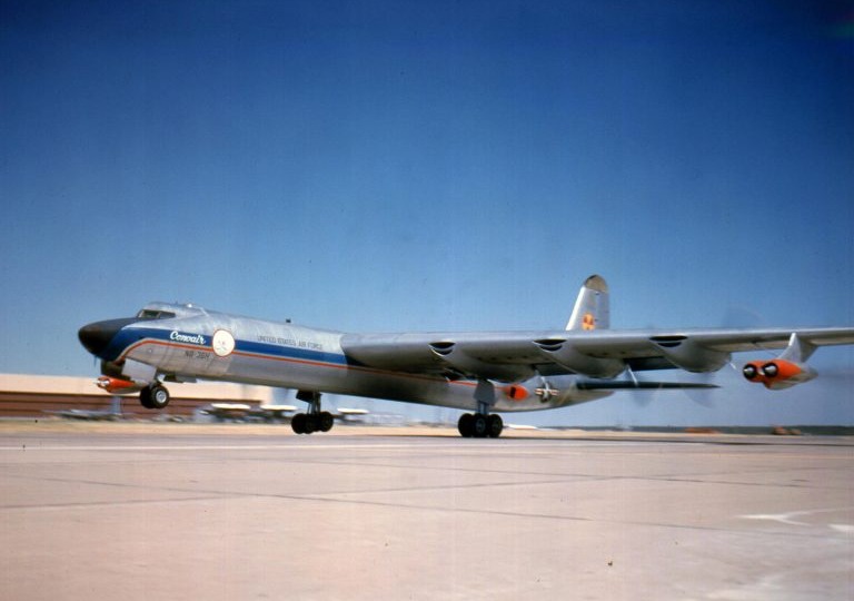 Самолёт с ядерным реактором: почему от этой идеи отказались