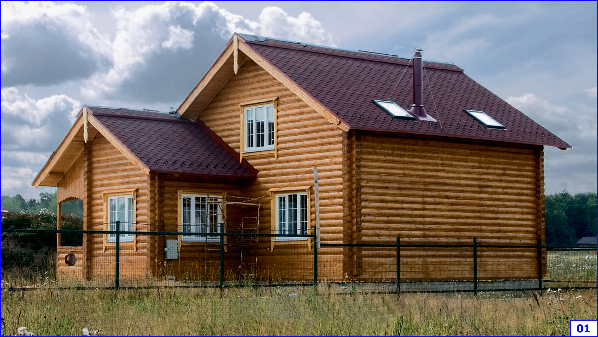 Дом, построенный из полого клеёного бруса 