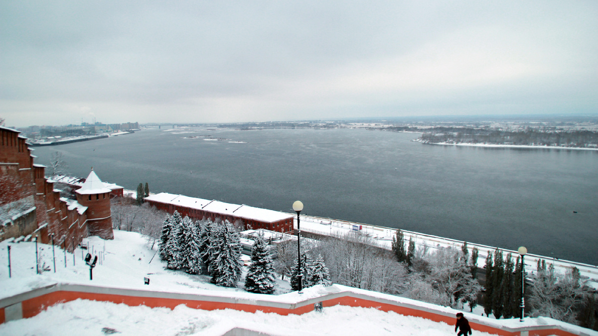 Короткое путешествие в Нижний Новгород. Место, где Ока впадает в Волгу.