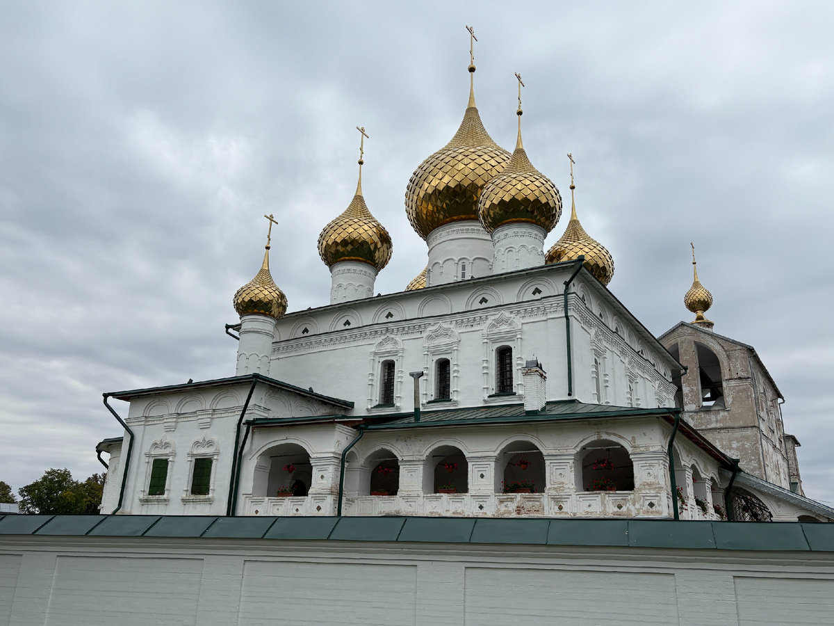 Углич, Собор Воскресения Христова. Фото автора 
