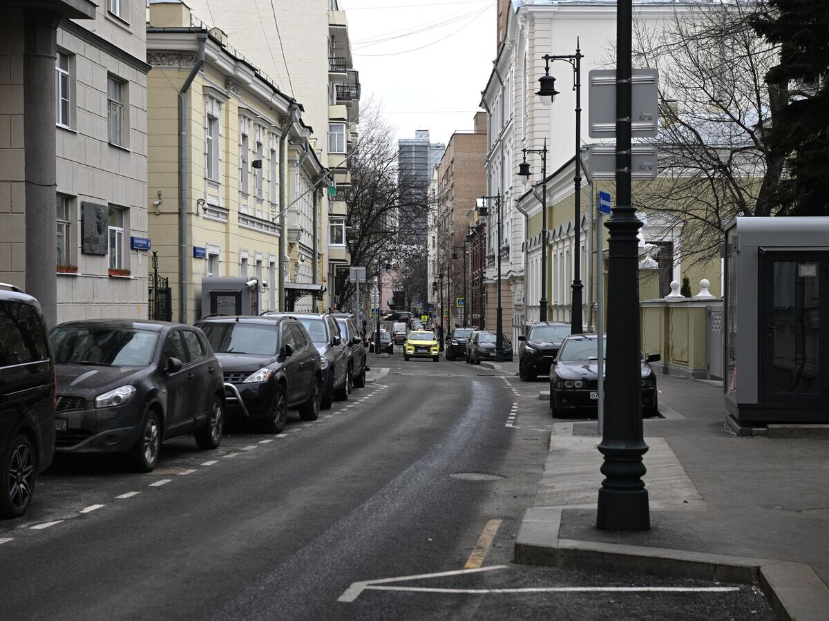     Староконюшенный переулок в Москве | © РИА Новости / Алексей Филиппов
