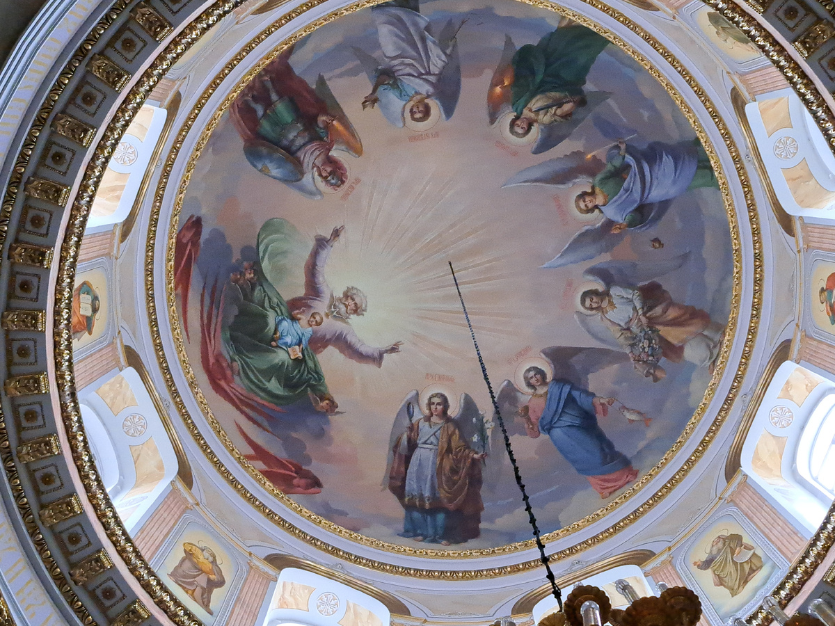 Роспись главного купола Богоявленского собора в Ниловой Пустыни на Селигере. 