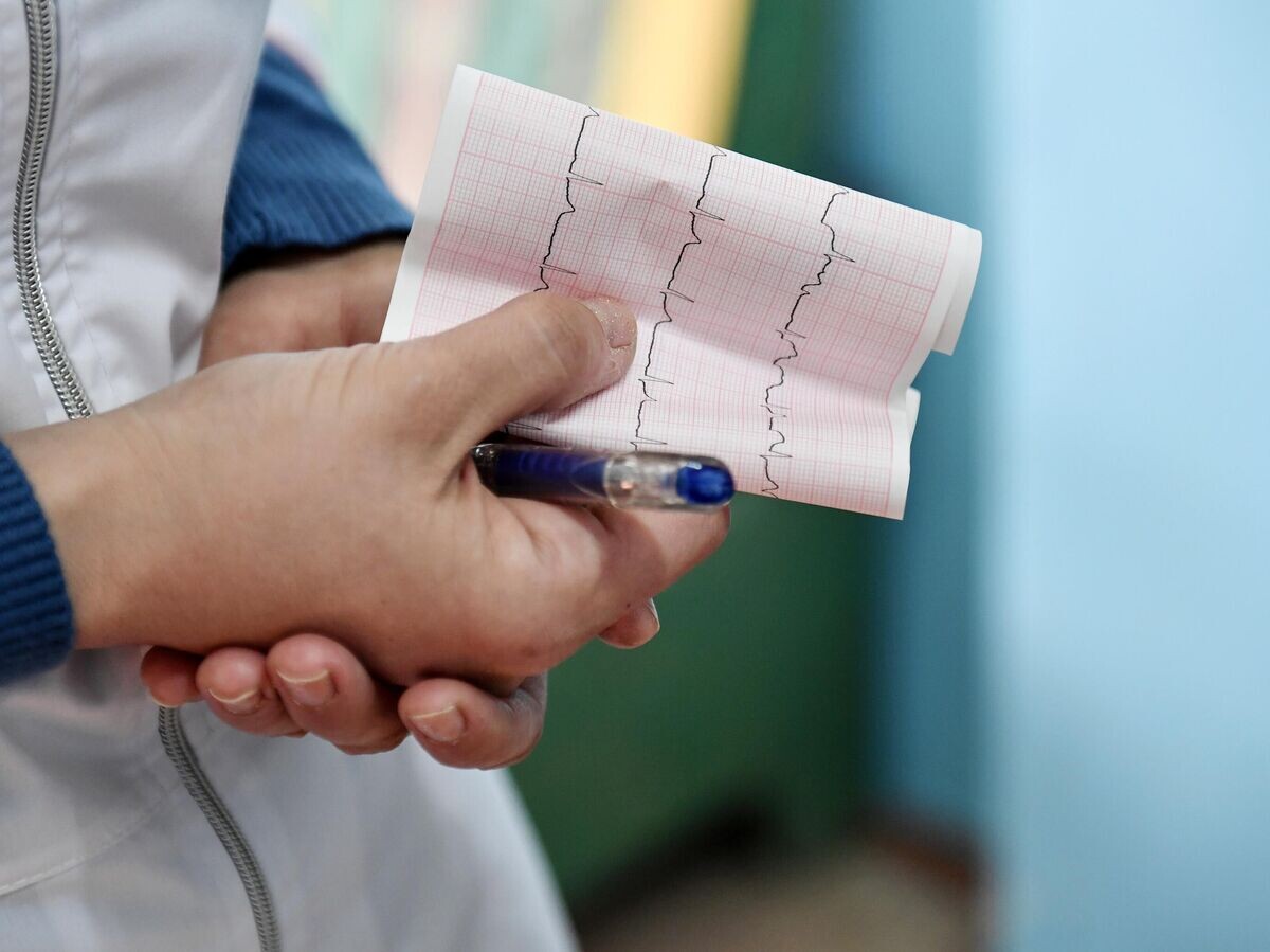    Медицинский работник в поликлинике села Кольчугино в Крыму | © РИА Новости / Константин Михальчевский