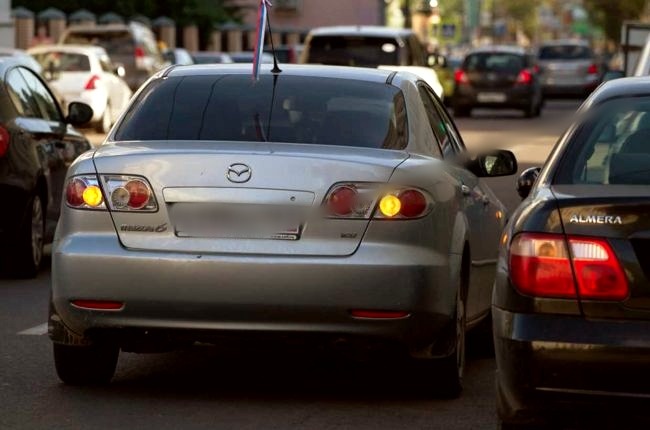 10 привычек российских водителей, которые бесят всех вокруг — и каждый уверен, что сам он так не делает