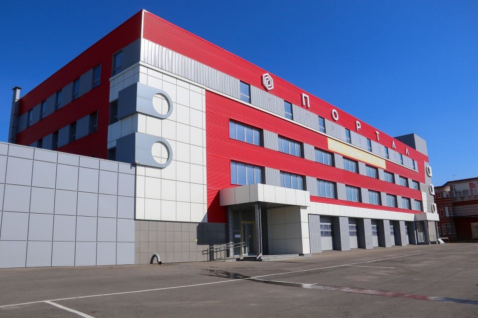    Здание на ул. Попова, 220г. Источник: Виталий Барабаш/"Толк"