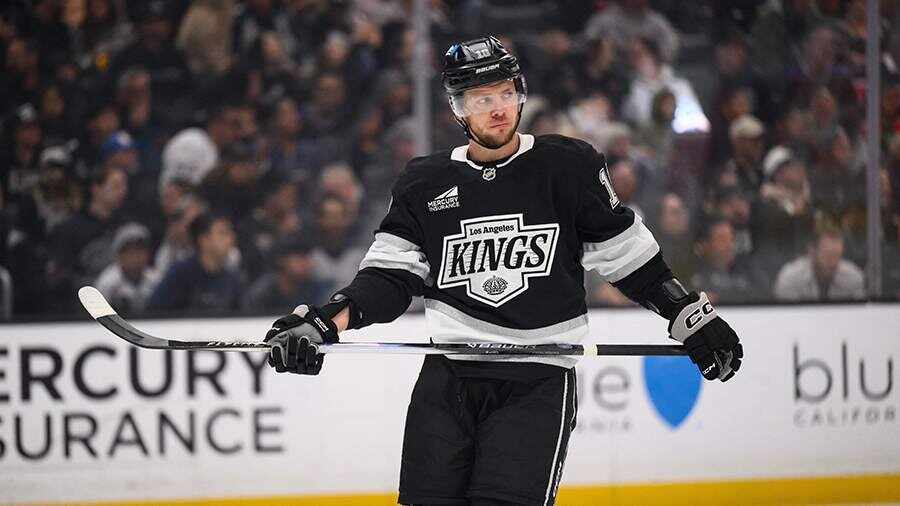    Фото: REUTERS/William Liang-Imagn Images