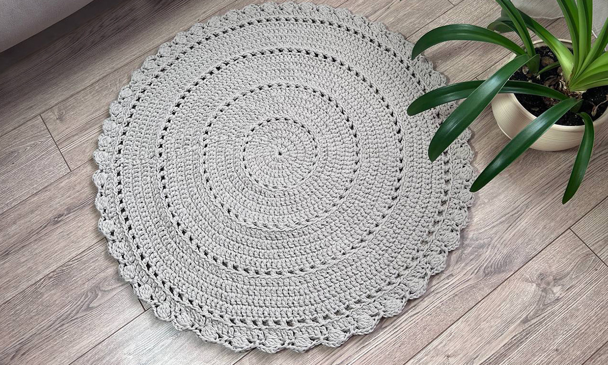 Круглый ковёр из натурального хлопка RoLens Cotton. Хлопок не электризуется, не притягивает пыль, дышит и легко чистится. Идеальный выбор для спальни, гостиной, детской.