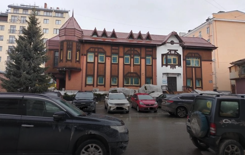 В собственности у одного новосибирца находится 190 машин