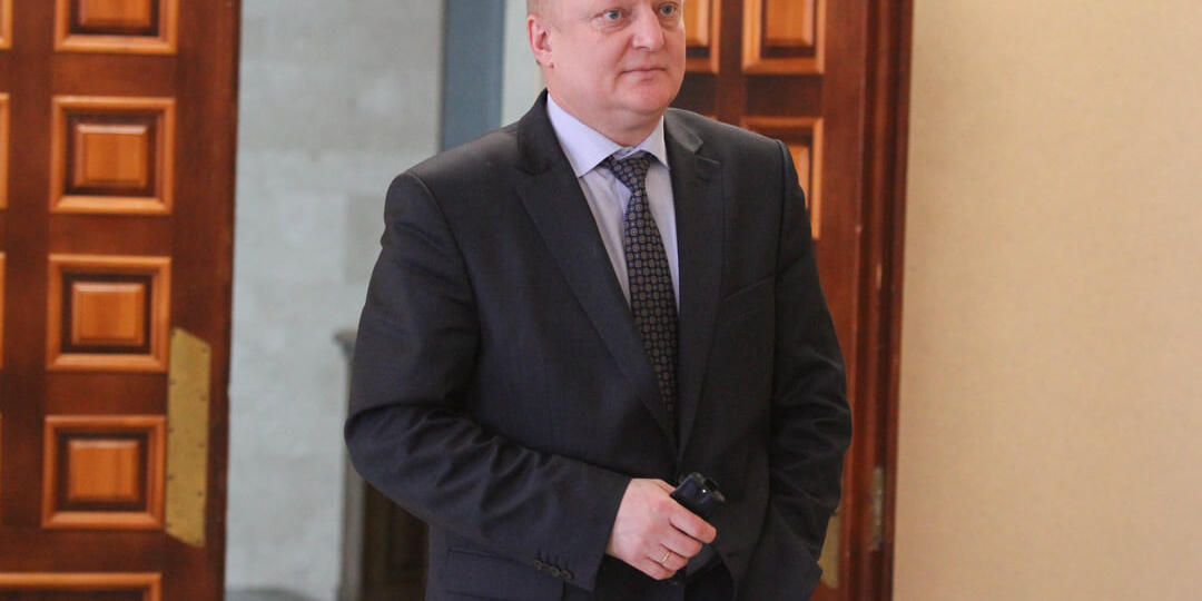 Новосибирский замгубернатора получил представление из-за проблем с вывозом мусора