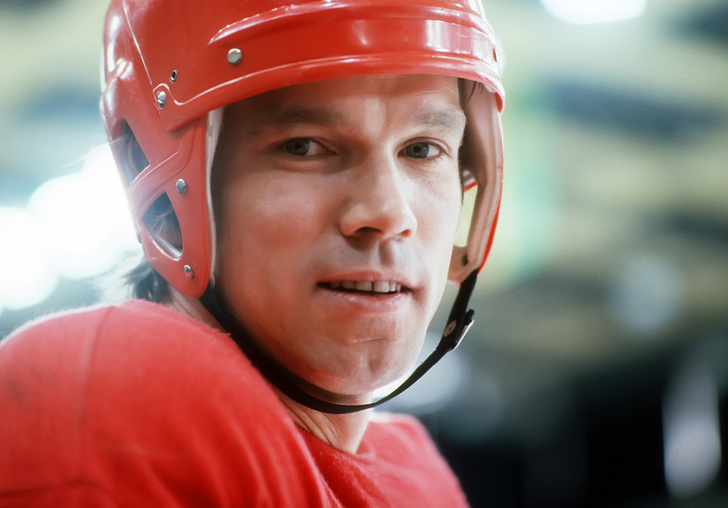    В форме сборной СССР на чемпионате мира по хоккею, 1982   
Игорь Уткин/ТАСС