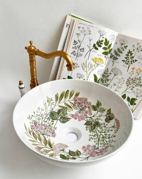 Раковина и книга wild flowers