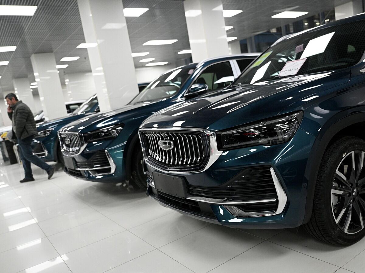    Автомобили Geely в первом в России международном центре китайских автомобилей "Москва-Тянья"© РИА Новости . Рамиль Ситдиков