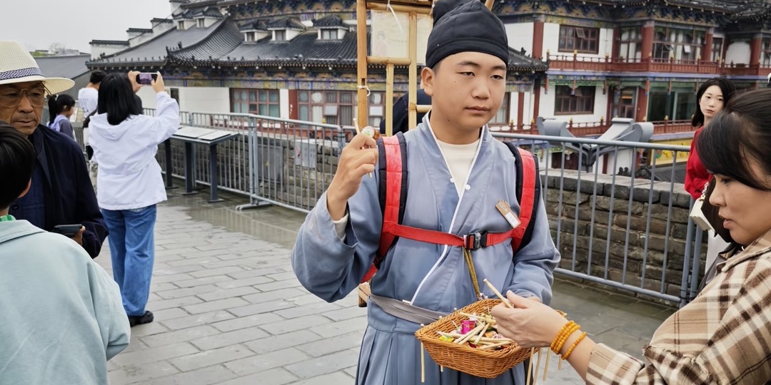 Куда сходить в Сиане. Живая история под ногами как древняя стена Сианя соединяет века. Полезные советы туристам