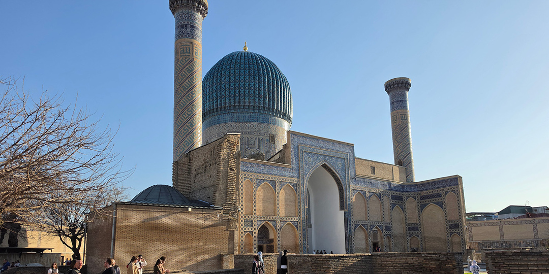 С чего начать знакомство с Узбекистаном: путешествие в Самарканд и Бухару