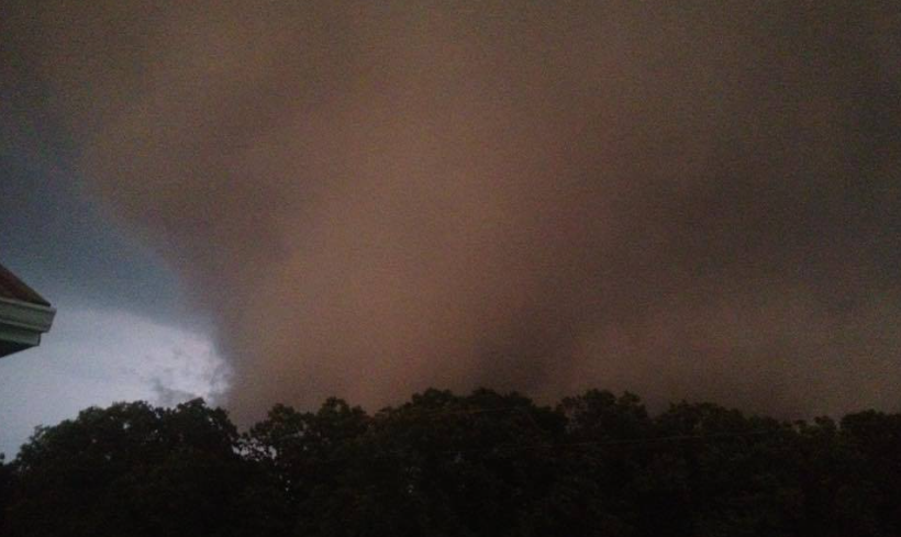 Торнадо надвигается