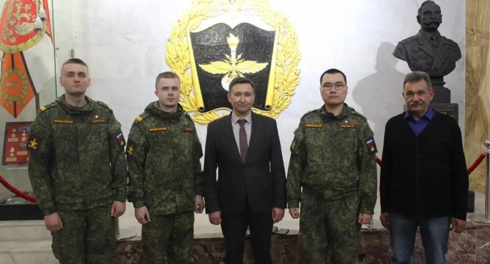 Инженеры ВСГУТУ в научной роте: университет подписал соглашение с академией связи