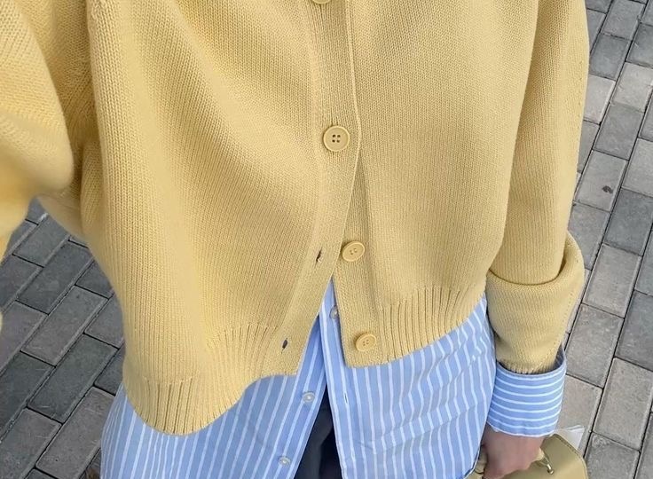 Как носить желтый цвет весной и летом 2026: стильные образы и сочетания модных оттенков