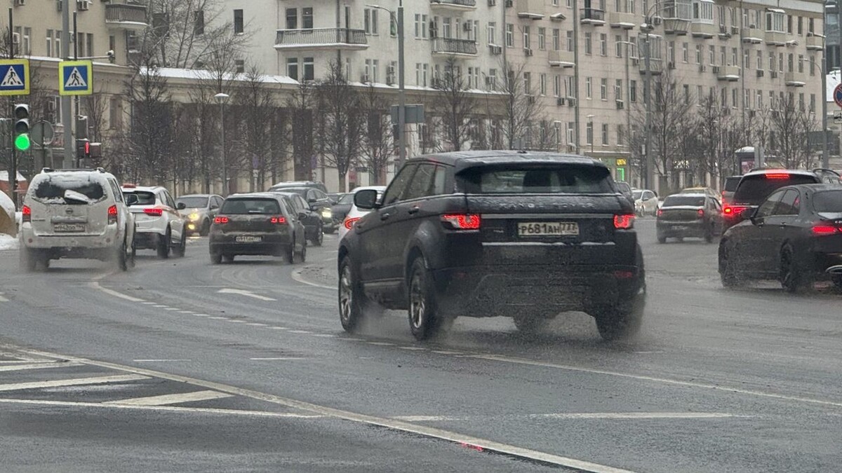    Трафик в Москве. Фото Иван Бахарев / Автоновости дня