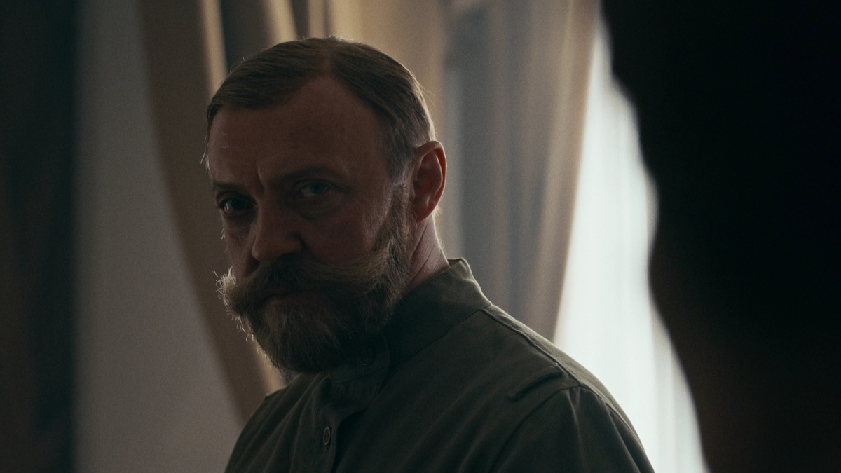 Кадр из фильма "Романовы: Преданность и предательство"