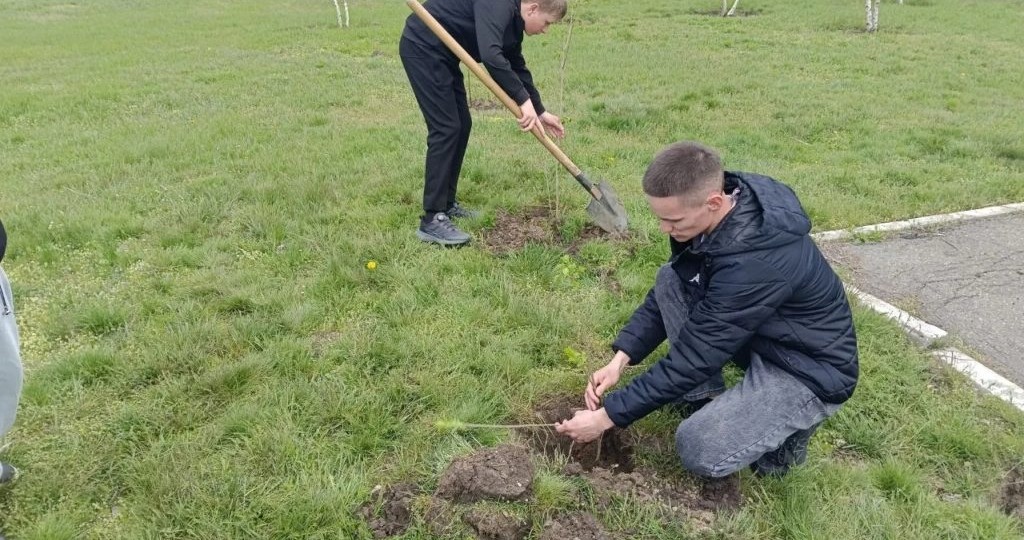 «Мы за чистоту»: шестиклассники школы № 2 г. Миллерово поддержали всероссийскую акцию