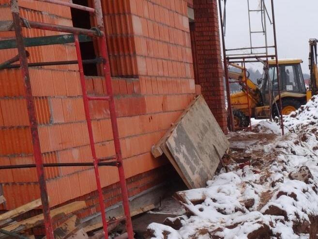 Зимняя стройка