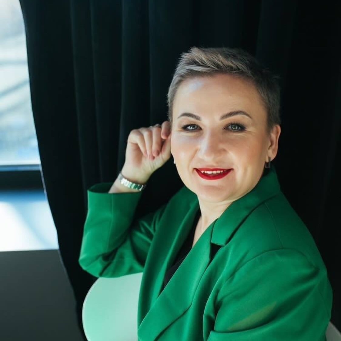 Т. Ливенцова - очень яркая женщина. Листайте карусель, чтобы посмотеть ее интересные образы. 