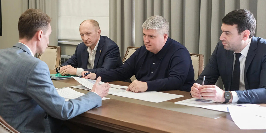 Александр Дронов обсудил с инвестором развитие водного туризма на Новгородчине