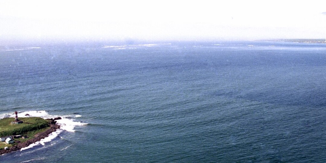 В Японии объявили предупреждение о цунами после землетрясения