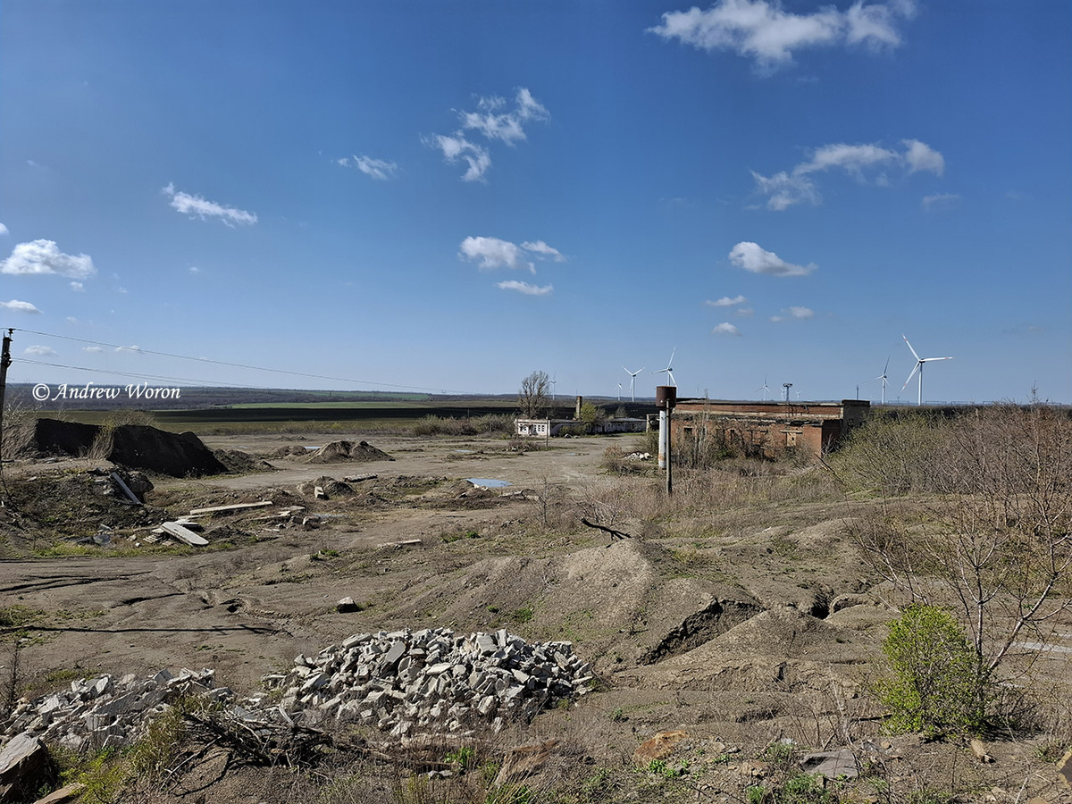 Бывшая перерабатывающая фабрика