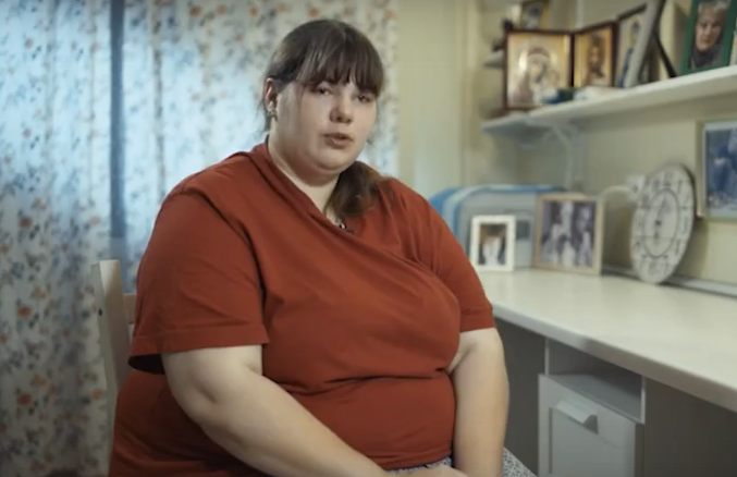 Настя была женой священника и в 23 года весила 172 кг. Начались измены мужа. Она развелась, сбросила вес и начала преображаться