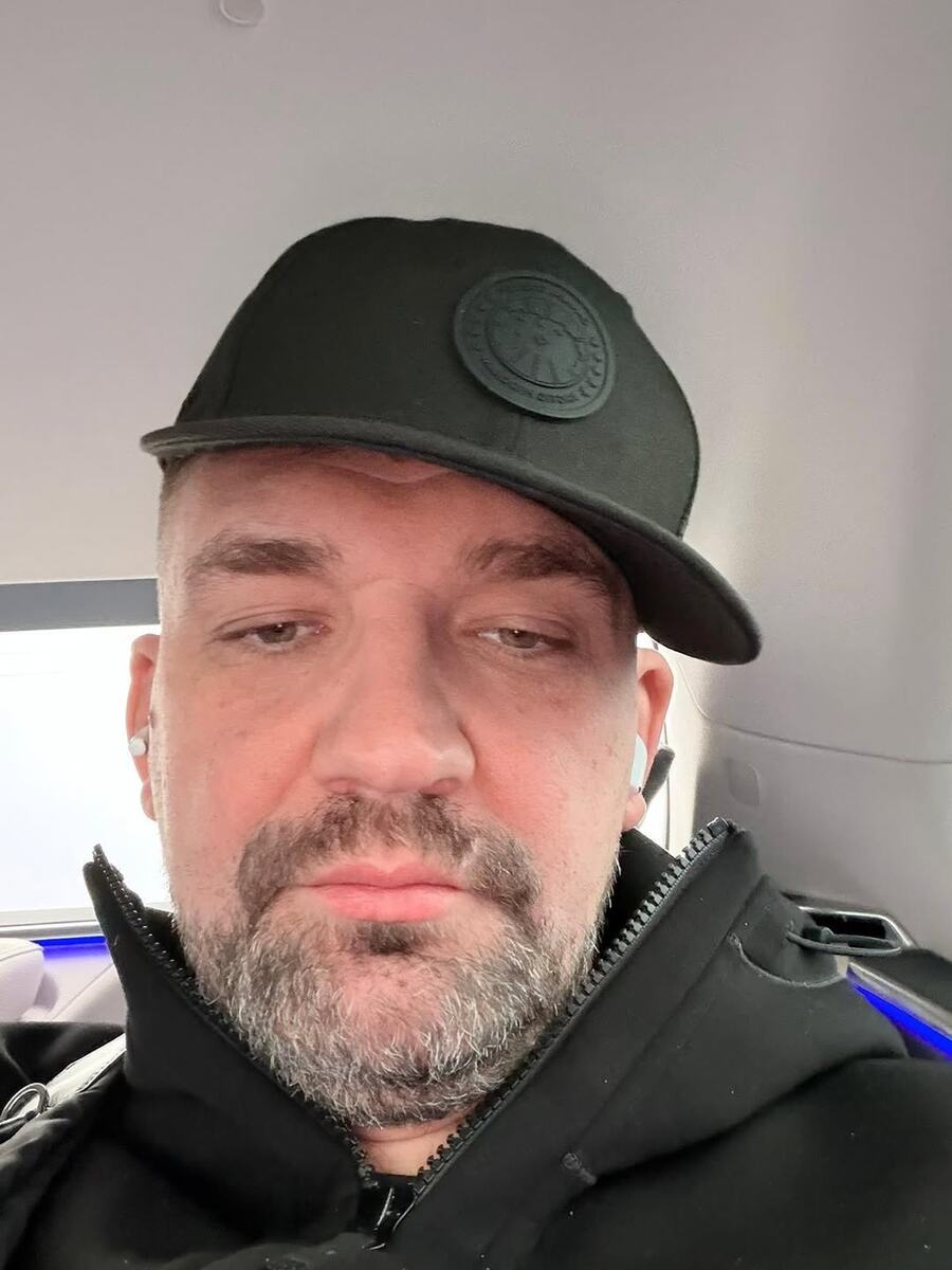    Василий Вакуленко отмечает 46-летиеСоцсети Гуфа