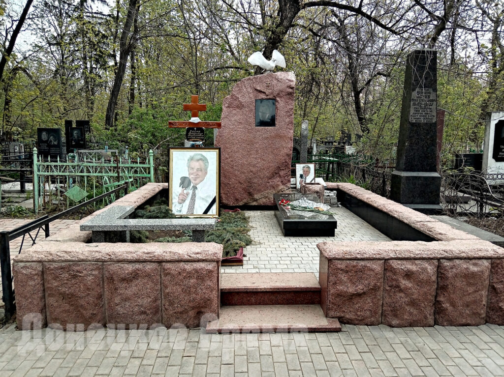 Могила Владимира Чайки на Мушкетовском кладбище в Донецке /Фото: Виктория Павлова