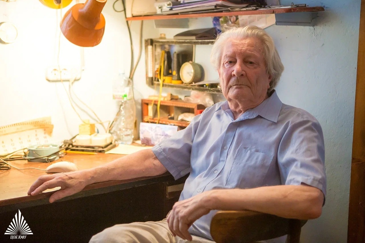 Фото: Центр общественных коммуникаций ЮФУ. Заведующий учебной обсерваторией кафедры физики космоса Физического факультета ЮФУ Михаил Невский 