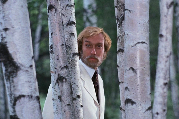    Кадры из фильма "Мой ласковый и нежный зверь"./kinopoisk.ru