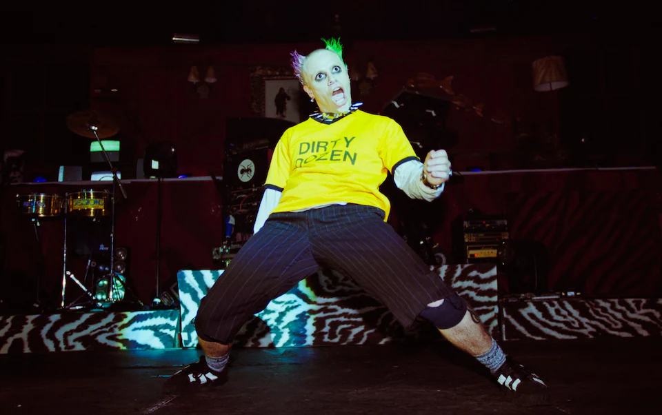 Фронтмен группы Кит Флинт (на сцене в Лондоне, 1996 г.) Фото: Брайан Расик/Getty Images