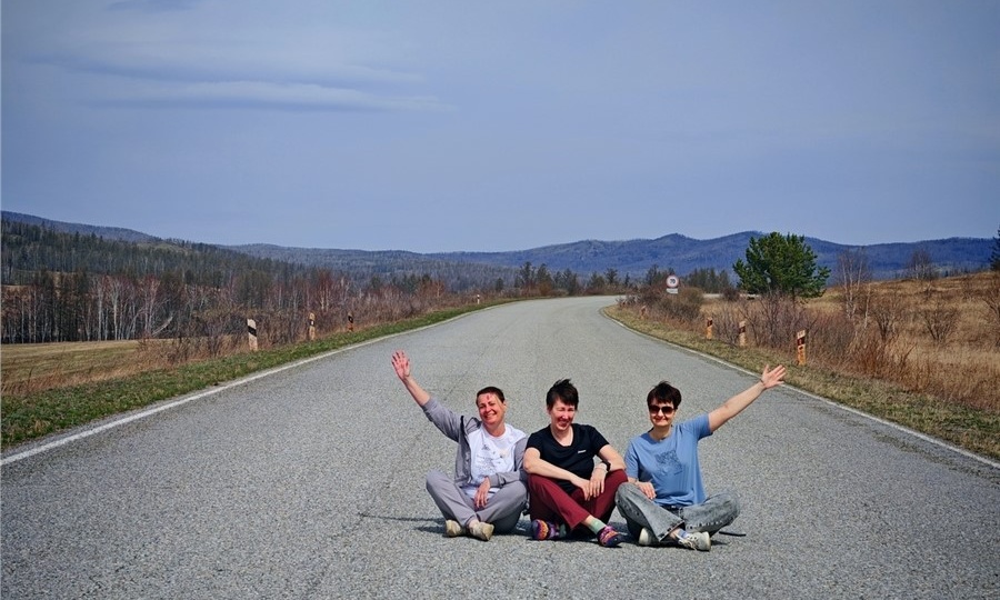 «По курганам, степям и озерам»: необычный автомаршрут по бескрайним просторам Хакасии