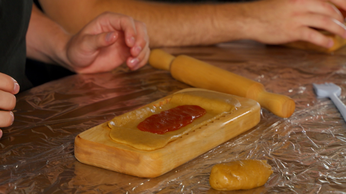 Кадр из проекта "Большой сюрприз"