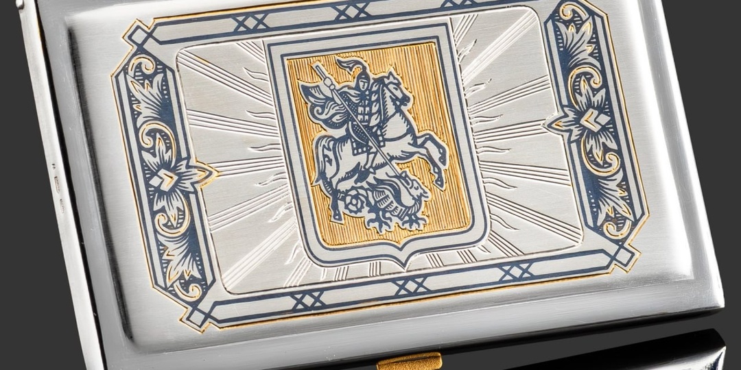 Визитница «Герб Москвы» — подарок, в котором считываются статус и вкус