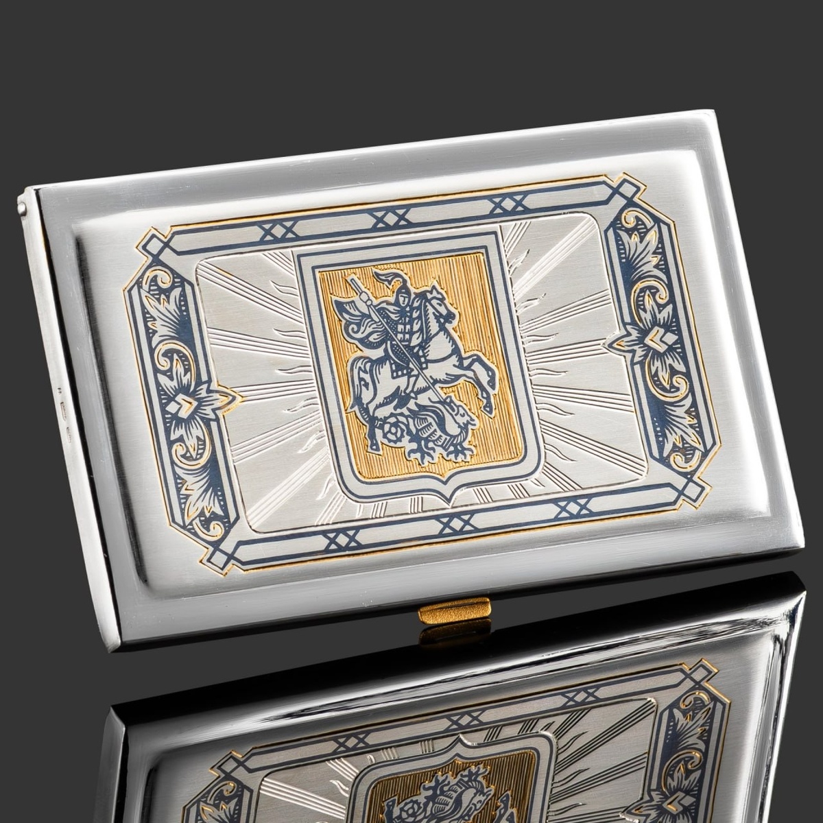 Визитница "Герб Москвы", серебро 925 пробы, чернение, золочение, Российская Федерация, 2025 г.