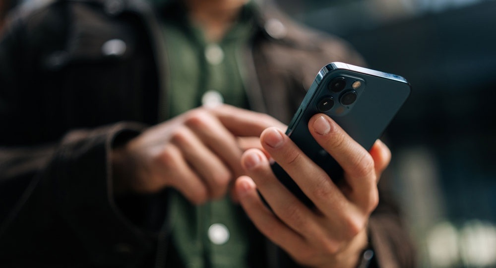 iPhone превратился в "кирпич" из-за Telega: Кто виноват и что делать, если с вами это произошло?