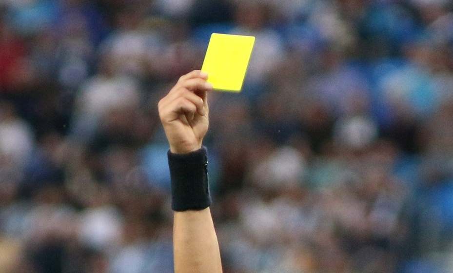    Желтая карточка Фото: Global Look Press