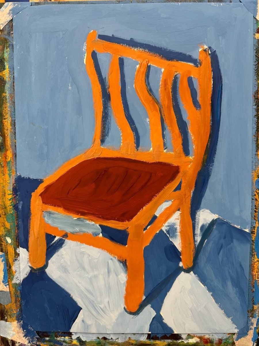 На первый взгляд может показаться, что это простая тема для занятия. Но именно такие «понятные» объекты лучше всего показывают, насколько ребёнок умеет видеть форму, а не рисовать по памяти.