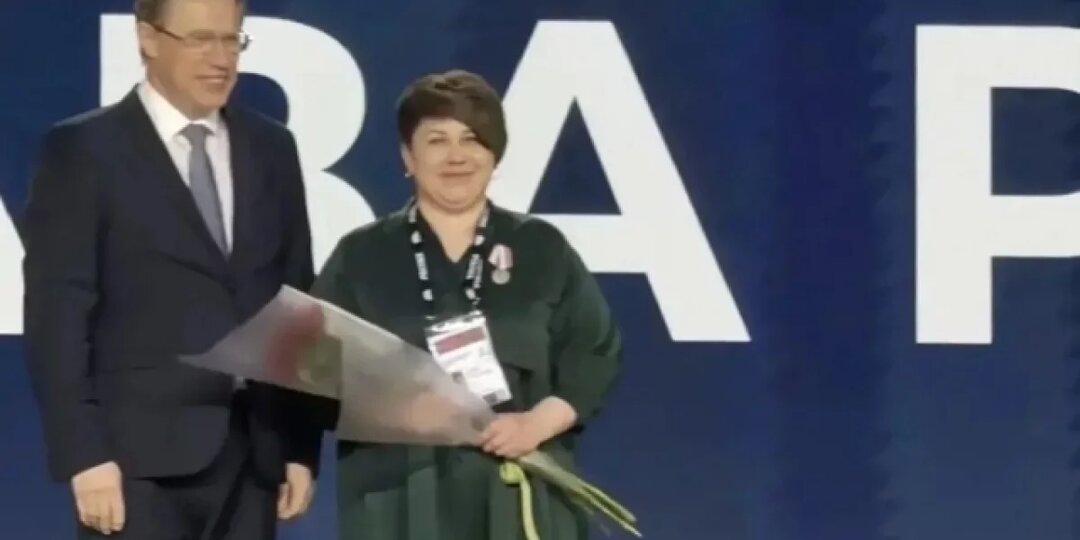 Псковскому фельдшеру вручили медаль «За наставничество в здравоохранении»