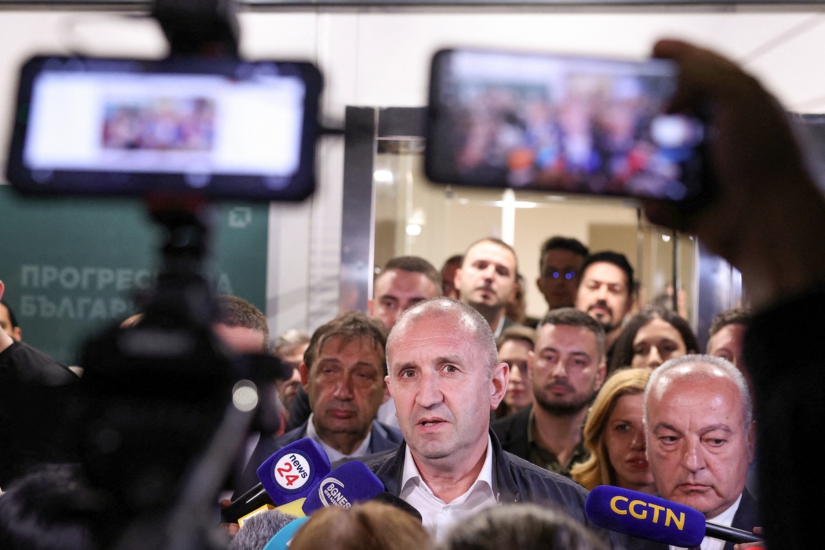   Выборы в Болгарии показали, что у Радева есть широкая поддержка в "глубинном" народе./REUTERS