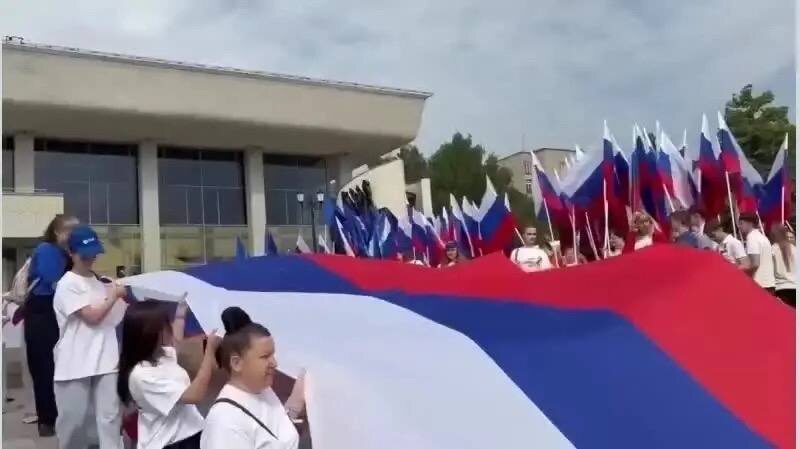 В рамках партийного проекта «Единой России» «Крепкая семья» стартует детский творческий конкурс, посвящённый празднованию Дня Победы